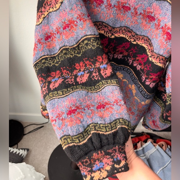 Icelandic Design Wool Cardigan with Silver Buttons Womens oversized M/L - Picture 5 of 14